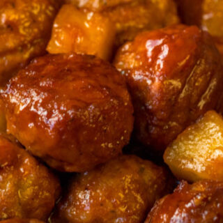 SLOW COOKER PINEAPPLE BARBECUE MEATBALLS 