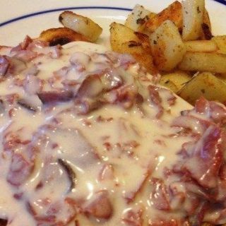 CREAMED CHIPPED BEEF ON TOAST IS A FORGOTTEN CLASSIC