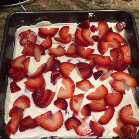 DIABETIC NO BAKE SUGAR FREE STRAWBERRY CHEESECAKE