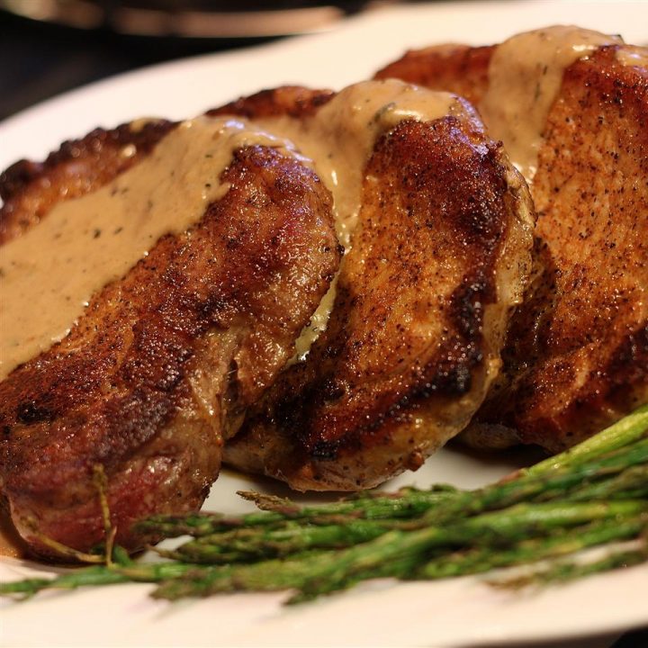 CREAMY HERBED PORK CHOPS