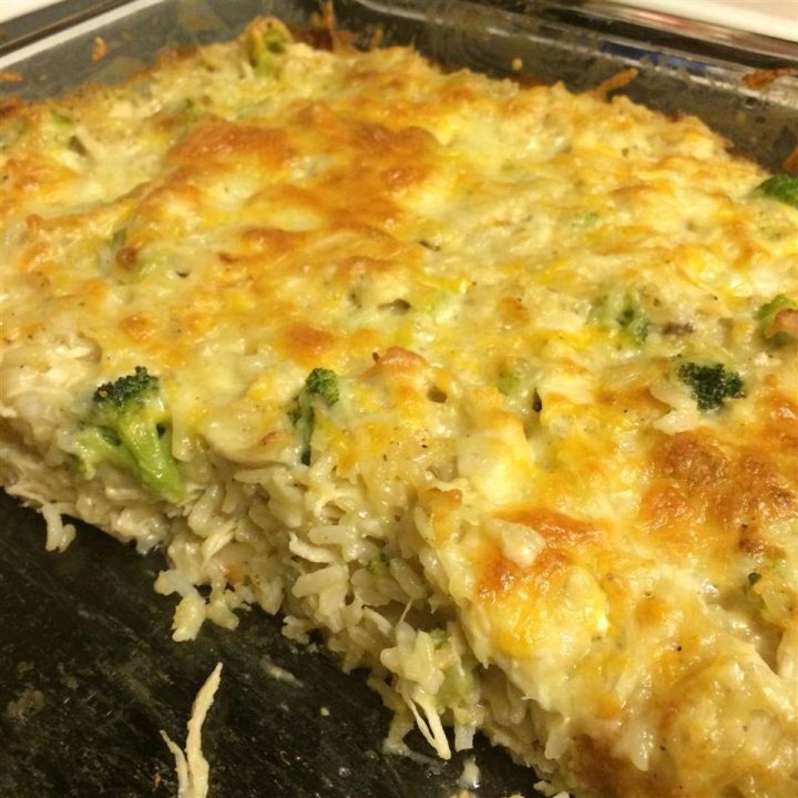 BROCCOLI, RICE, CHEESE, AND CHICKEN CASSEROLE