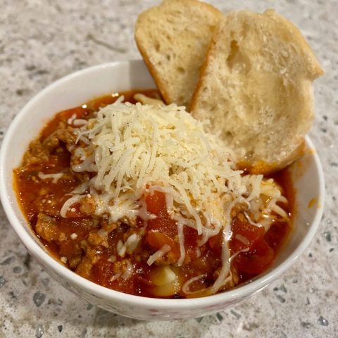 ONE POT LASAGNA SOUP - Delish Grandma's Recipes