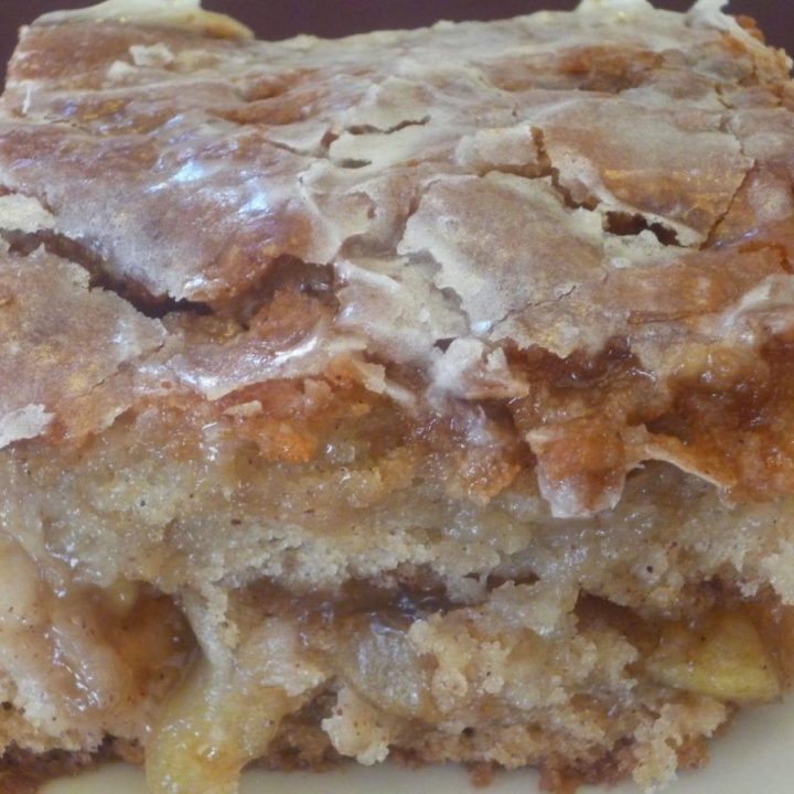 APPLE FRITTER CAKE