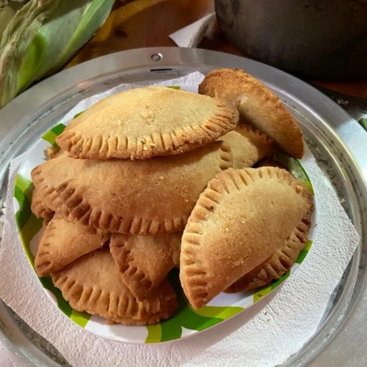 APPLE HAND PIES