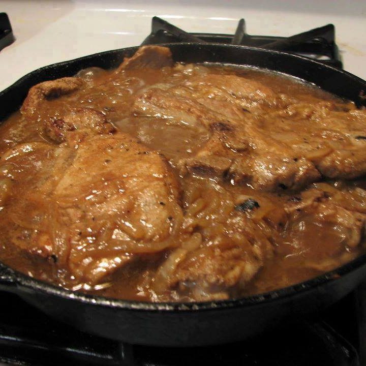 CROCK POT SMOTHERED PORK CHOPS