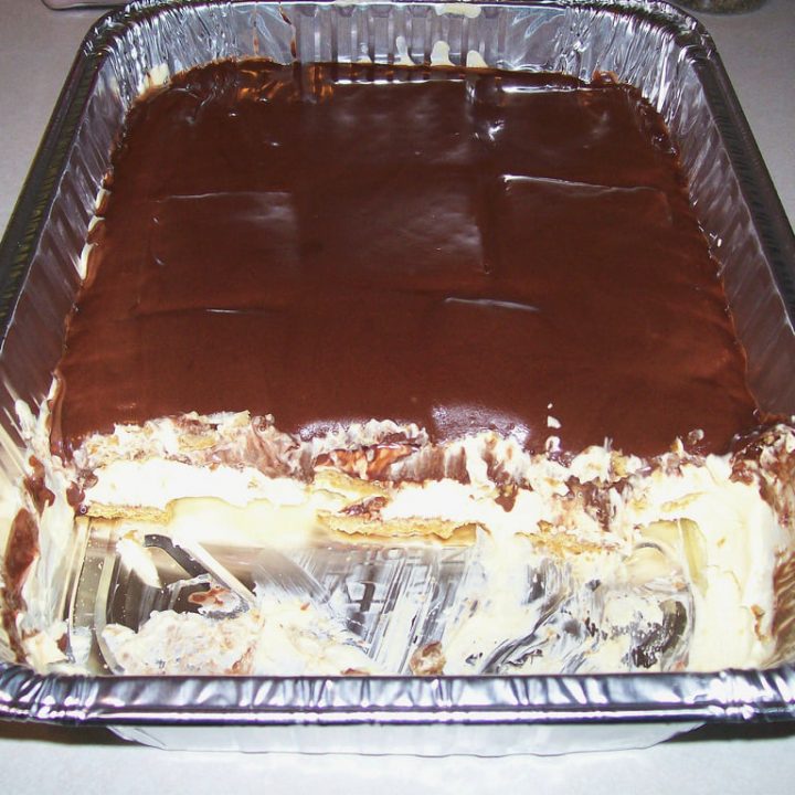 No bake Chocolate Eclair Cake