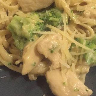 CAJUN CHICKEN AND BROCOLLI ALFREDO