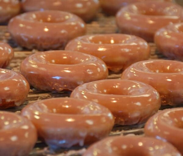-Krispy Kreme Glazed Doughnuts Recipe :