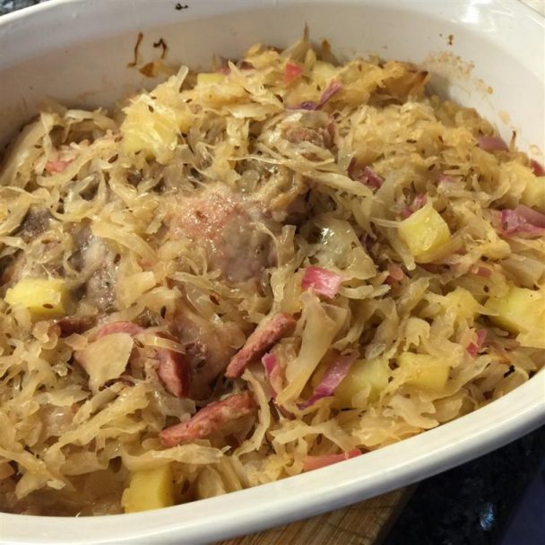 GERMAN PORK CHOPS AND SAUERKRAUT - Delish Grandma's Recipes