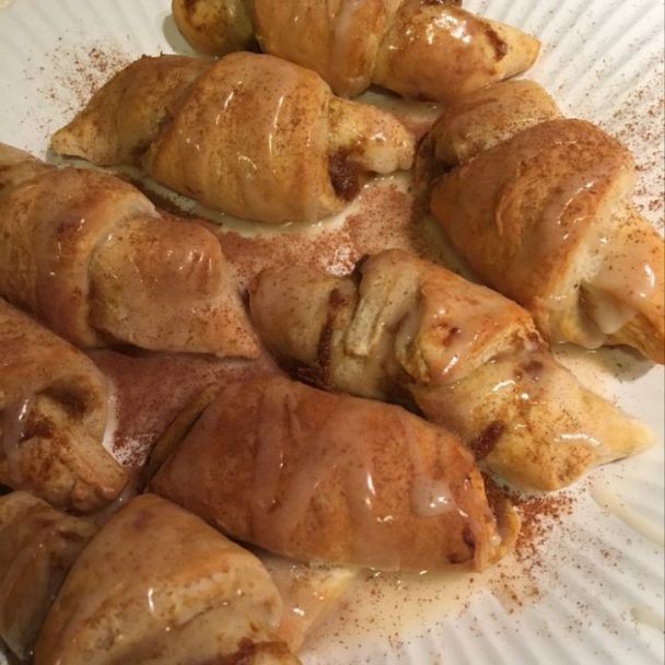 Crisp And Buttery Italian Cream Filled Cannoncini Delish Grandmas Recipes