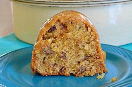 Brown Sugar Caramel Pound Cake | Julie Blanner