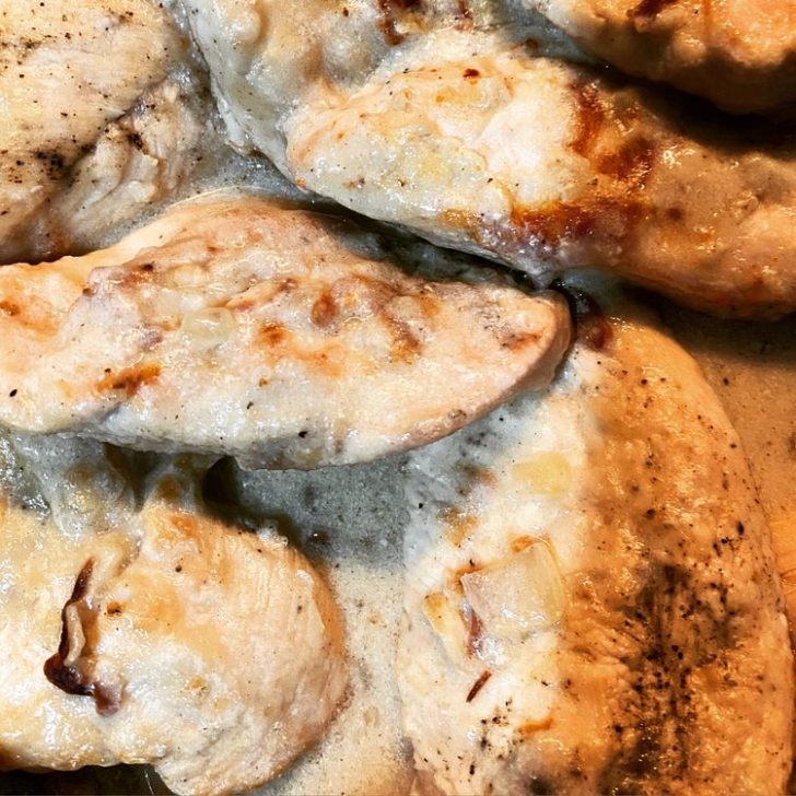 CREAMY GARLIC CHICKEN BREASTS - Delish Grandma's Recipes