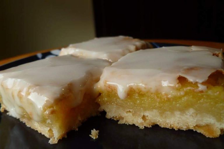 THE BEST LEMON BARS !