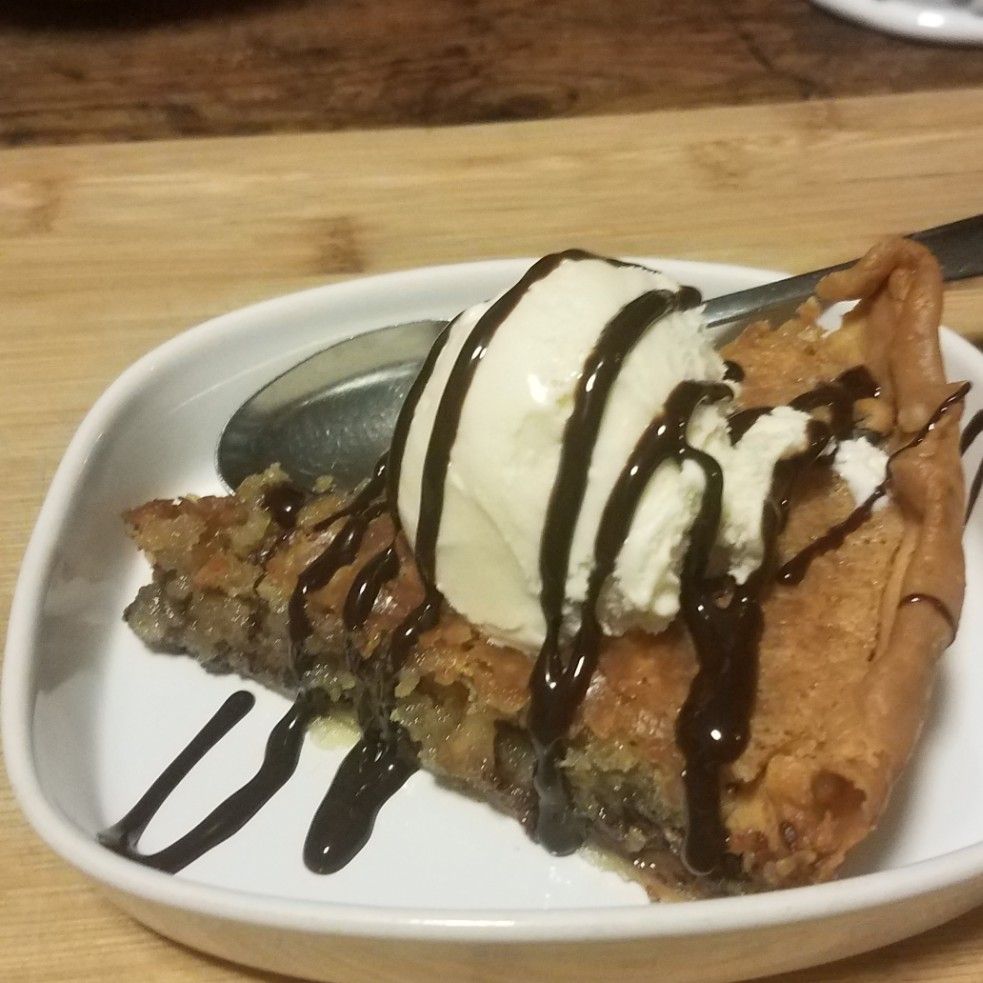 TOLL HOUSE CHOCOLATE CHIP PIE