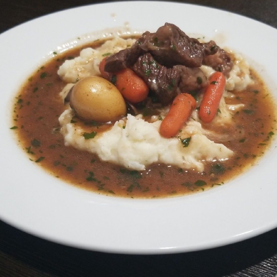 SLOW COOKER BEEF BOURGUIGNON Delish Grandma's Recipes