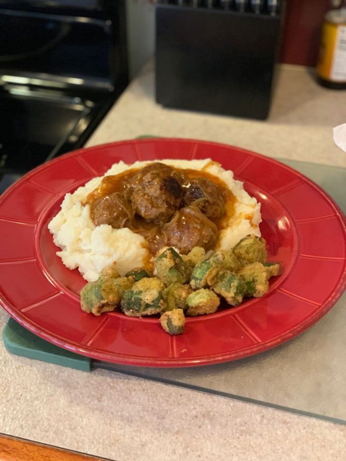SALISBURY MEATBALLS AND MASHED POTATOES Delish Grandma's Recipes