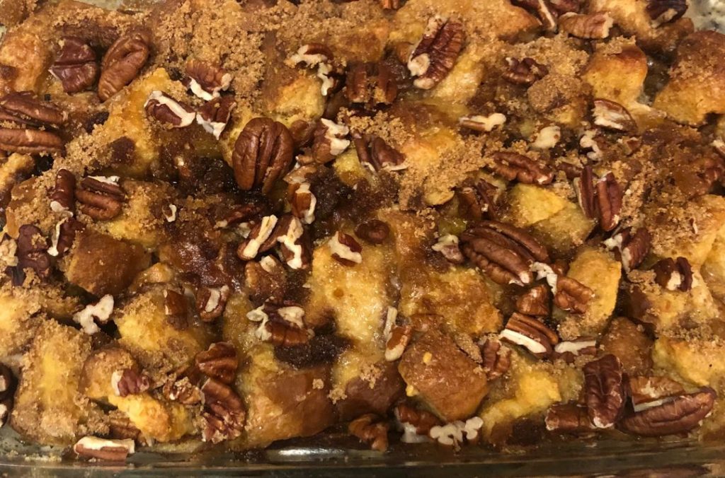 EASY PECAN PIE BREAD PUDDING