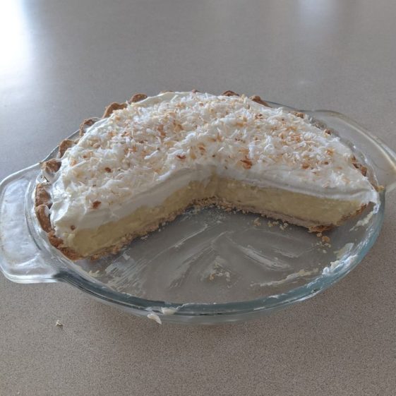 THE ABSOLUTE BEST COCONUT CREAM PIE - Delish Grandma's Recipes