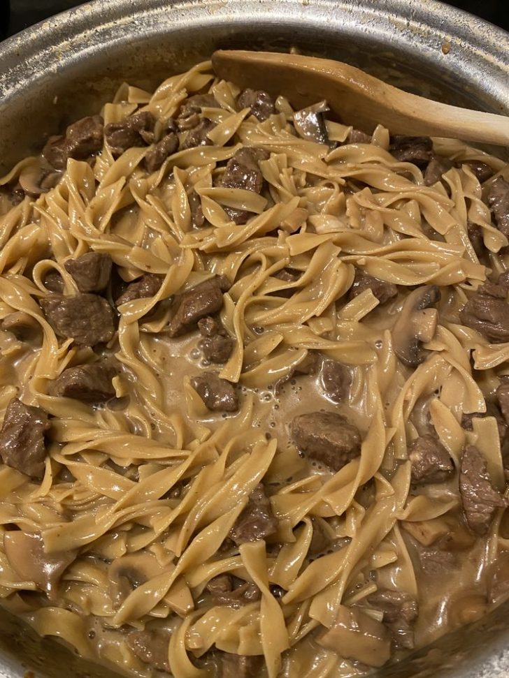 WORLD’S BEST BEEF STROGANOFF Delish Grandma's Recipes