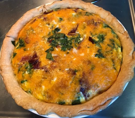 CHEESY BACON & SPINACH QUICHE - Delish Grandma's Recipes